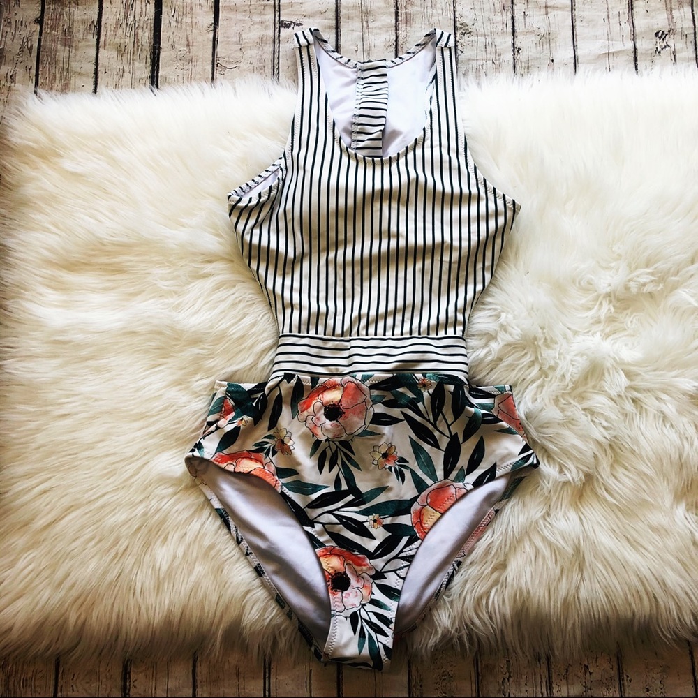 Cupshe Green & White Stripe & Floral One-Piece Med